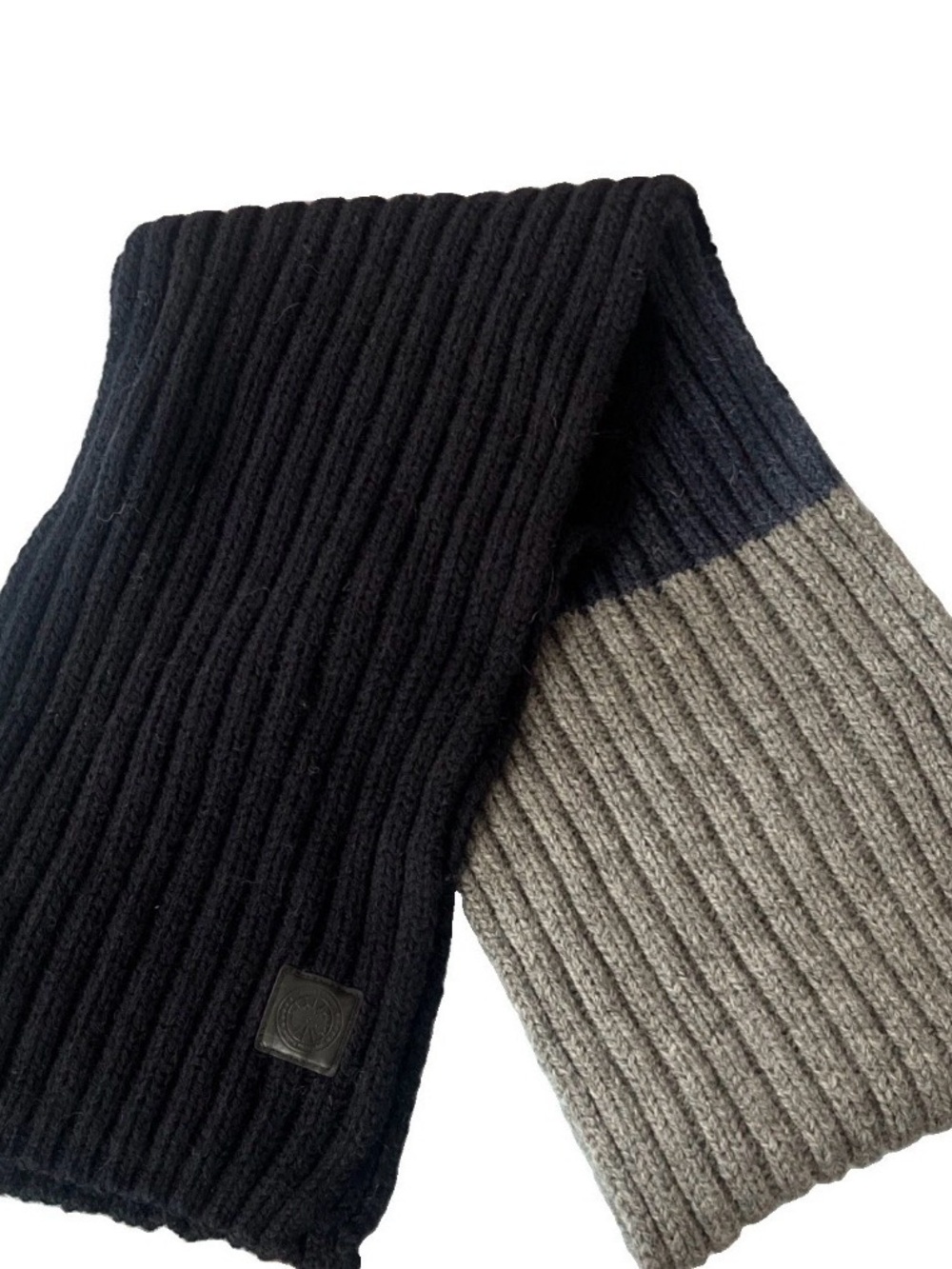 🆕 Canada Goose Colorblock Ribbed Wool Scarf - Picture 8 of 8